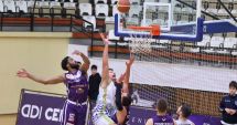 Stire din Sport : „Gladiatorii”, învinşi de FC Argeş. S-au dat bătălii grele sub panouri