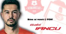 Stire din Sport : Fotbal / Bursa transferurilor. Gabriel Iancu a semnat cu FC Hermannstadt, Petkovski a plecat de la FC Botoşani