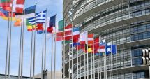 Stire din Actualitate : Cetăţenii UE ar putea vota sau candida la alegerile europene şi locale indiferent de statul în care trăiesc