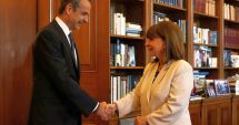 Stire din Actualitate : Preşedintele Greciei aprobă cererea premierului de organizare a alegerilor la 21 mai
