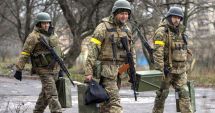 Stire din Actualitate : Ucraina se pregăteşte de contraatac, în timp ce Rusia trece în defensivă