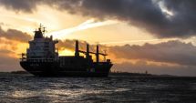 Stire din Economie : O meserie de mare responsabilitate. 25 iunie, Ziua Internațională a Navigatorului