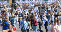 Stire din Actualitate : O nouă manifestaţie de protest împotriva reformei judiciare, la Tel Aviv