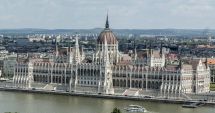 Stire din Actualitate : Ungaria ia în considerare amendamente de apărare a suveranităţii împotriva influenţelor străine