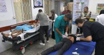 Stire din Actualitate : Evacuarea a mii de pacienţi spre sudul Fâşiei Gaza, echivalentul unei pedepse cu moartea