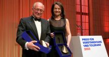 Stire din Actualitate : Fostul diplomat Wolfgang Ischinger a primit Premiul pentru toleranţă al Muzeului Evreiesc din Berlin