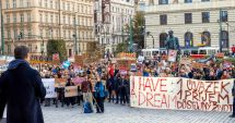 Stire din Actualitate : Cehii protestează împotriva politicii guvernamentale de austeritate