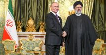 Stire din Actualitate : Preşedintele iranian, primit la Kremlin. Putin elogiază relaţiile dintre Moscova şi Teheran