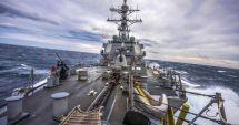 Stire din Actualitate : Flota americană trimite noi nave în Marea Roşie