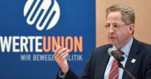 Stire din Actualitate : Aripa de dreapta a opoziţiei conservatoare germane îşi formează propriul partid