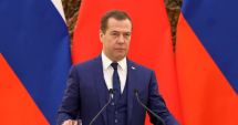Stire din Actualitate : Medvedev ameninţă cu un război nuclear dacă Rusia este împinsă la graniţele recunoscute internaţional
