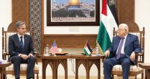 Stire din Actualitate : Antony Blinken îl îndeamnă pe Mahmoud Abbas să reformeze Autoritatea Naţională Palestiniană