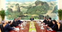 Xi Jinping l-a primit la Beijing pe ministrul rus de externe Serghei Lavrov