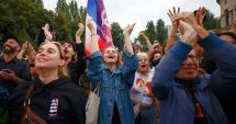 Stire din Actualitate : Surpriză la alegerile legislative anticipate din Franţa. Stânga în frunte, dar nicio majoritate absolută!