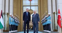 Stire din Actualitate : Întrevedere Abbas-Erdogan privind o încetare a focului în Gaza