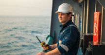 Stire din Economie : Învaţă şi plătesc o viaţă întreagă! Cât îi costă specializările pe "lupii de mare"