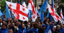 Stire din Actualitate : Criză politică în Georgia. Parlamentul anunţă organizarea de alegeri prezidenţiale pe 14 decembrie
