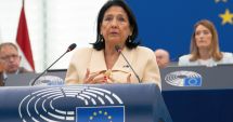 Stire din Actualitate : Criză politică în Georgia. Preşedinta Salome Zurabişvili critică reacţia lentă a Europei
