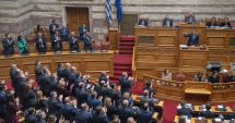Stire din Actualitate : Guvernul Greciei a reuşit să supravieţuiască unei moţiuni de cenzură