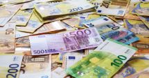 Stire din Economie : Euro a ajuns la un maxim istoric şi a trecut pragul psihologic de 5 lei