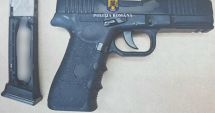 Stire din Eveniment : Un bărbat a fost depistat pe faleza din Tuzla în timp ce se plimba cu un pistol asupra sa