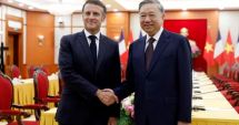 Stire din Actualitate : Franţa şi Vietnamul au semnat acorduri în valoare de 10 miliarde de dolari
