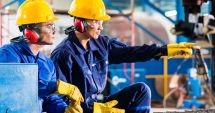 Stire din Economie : Bursă, producţie industrială, rezerve valutare. INFO economic