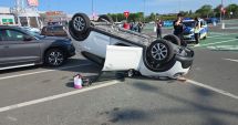Stire din Eveniment : Accident rutier în parcarea centrului comercial VIVO! O persoană a rămas încarcerată