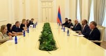 Stire din Actualitate : Kaja Kallas a abordat la Erevan aprofundarea legăturilor dintre UE şi Armenia