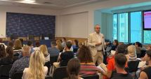 Stire din Economie : Planuri de afaceri, gestiune financiară, soluţii digitale. Iancu Guda: „O bucurie să fiu la Constanţa”
