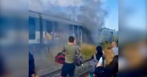 Stire din Eveniment : Un vagon de călători a luat foc! Pompierii intervin de urgență