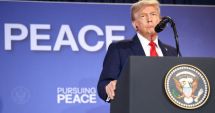 Stire din Actualitate : Trump i-a propus lui Zelenski garanţii de securitate pentru Ucraina echivalente cu articolul 5 al Tratatului NATO
