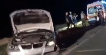 Stire din Eveniment : Accident grav cu patru victime. Două mașini s-au izbit frontal, după o depășire forțată