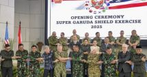 Stire din Actualitate : Soldaţi din 13 ţări, inclusiv din SUA, participă la manevre militare în Indonezia