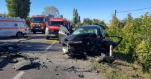 Stire din Eveniment : Accident grav pe „drumul morții”. Trei victime, dintre care două încarcerate