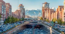 Stire din Actualitate : Preşedintele iranian insistă asupra relocării rapide a capitalei din Teheran în alt oraş