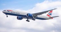 Stire din Eveniment : Aterizare de urgenţă pe aeroportul Otopeni. Patru pasageri s-au intoxicat cu fum
