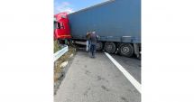 Stire din Eveniment : Jandarmii au intervenit la un accident rutier pe Autostrada A2
