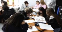 Stire din Cultură-Educație : Lumea benzilor desenate, descoperită de elevii constănțeni