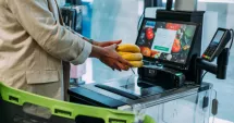 Stire din Eveniment : Reţinut pentru furt și înșelăciune la case self-pay. Bărbatul scana produse ieftine, dar lua altele scumpe