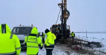 Stire din Economie : Vânzări auto, infrastructură rutieră, comerț cu amănuntul. INFO economic