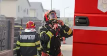 Stire din Eveniment : UPDATE Alertă în Tuzla! O locuință a fost cuprinsă de flăcări