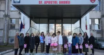 Stire din Politică-Administrație : Femeile din PSD au oferit flori cadrelor medicale și pacientelor din spitalele constănțene