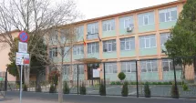 Stire din Politică-Administrație : Vergil Chițac a semnat contractul de execuție pentru reabilitarea Școlii Gimnaziale nr. 43 „Ferdinand”