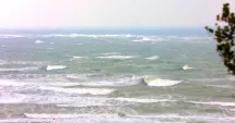 Stire din Social : Meteorologii avertizează. Vânt puternic în Constanța, miercuri, 8 aprilie