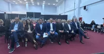 Stire din Politică-Administrație : Iese sau nu PSD din coaliție? Consultările interne pun în joc stabilitatea politică a României