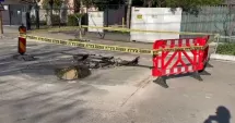 Stire din Social : Zona Școlii nr. 43 "Ferdinand", amenințată de surparea asfaltului pe strada Unirii