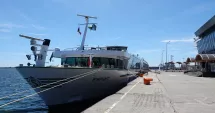 Stire din Economie : Nava de pasageri Esprit a acostat în portul Constanța