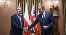 Stire din Actualitate : Varșovia și Londra au semnat un tratat de apărare și securitate