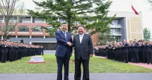 Stire din Actualitate : Kim Jong Un și Xi Jinping au convenit la Phenian să consolideze relațiile bilaterale